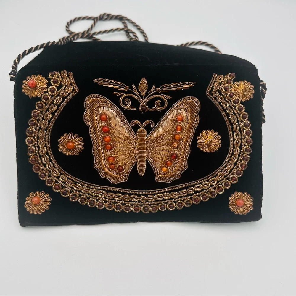 Maharani Embroidered Black and Gold Clutch Velvet Bag - Picture 4 of 13